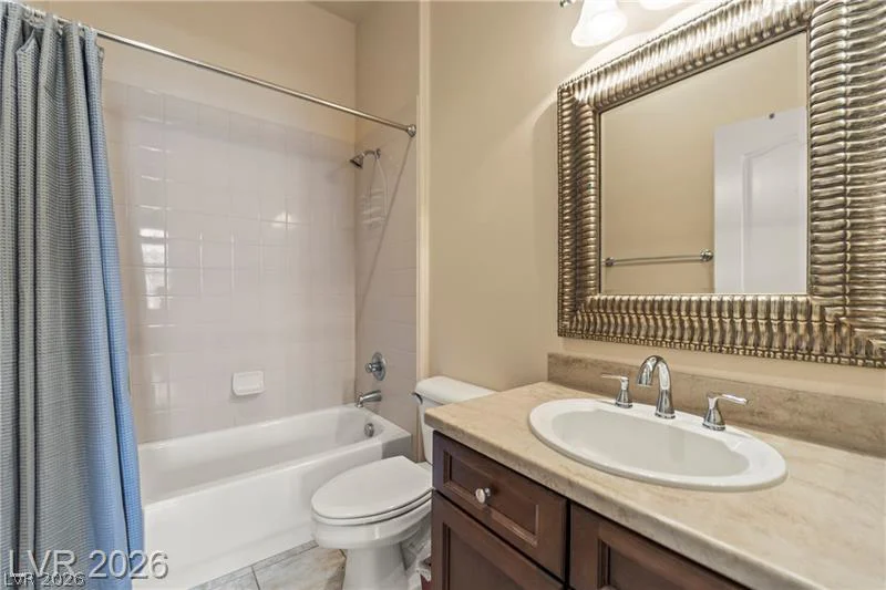 6864 Desert Island, Las Vegas, NV 89149