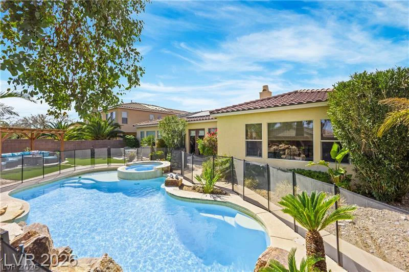 6864 Desert Island, Las Vegas, NV 89149