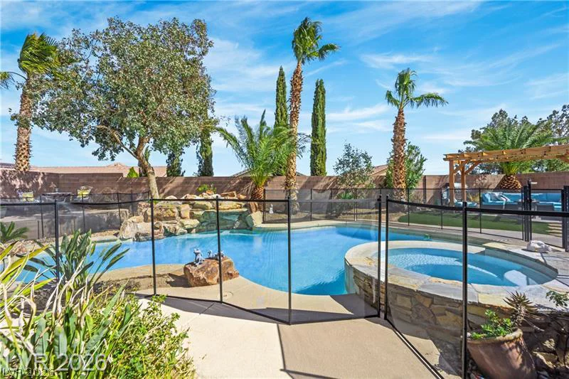 6864 Desert Island, Las Vegas, NV 89149