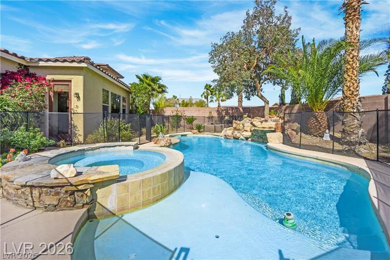 6864 Desert Island, Las Vegas, NV 89149