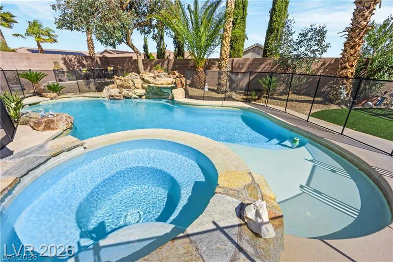 6864 Desert Island, Las Vegas, NV 89149