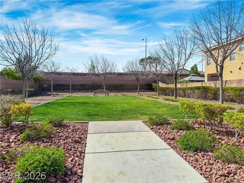 6864 Desert Island, Las Vegas, NV 89149
