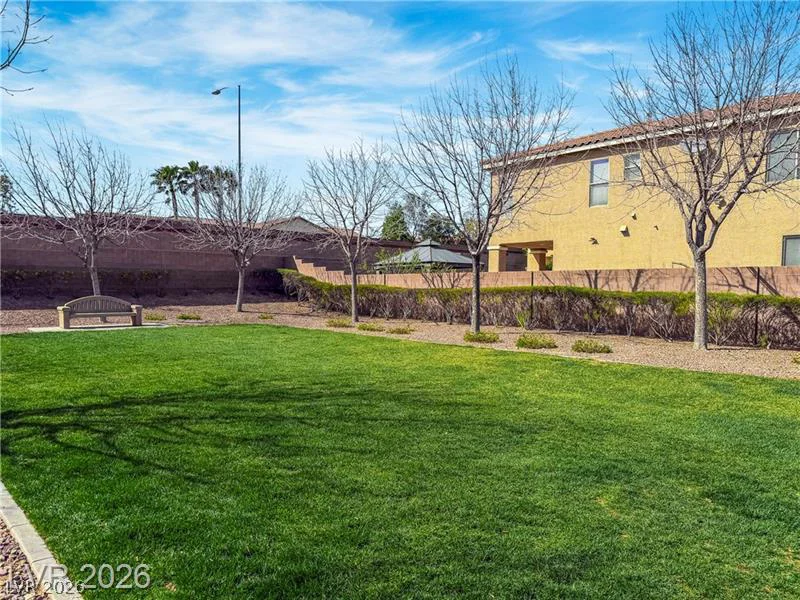 6864 Desert Island, Las Vegas, NV 89149