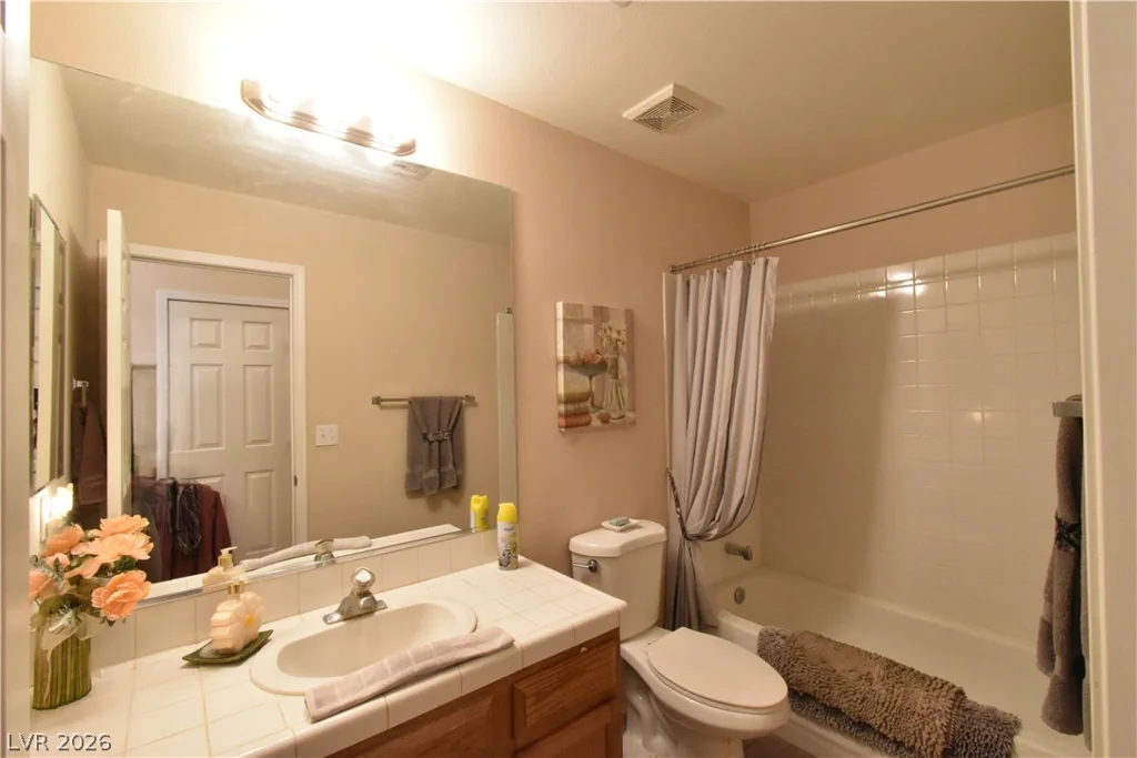 5720 Janell, Las Vegas, NV 89149