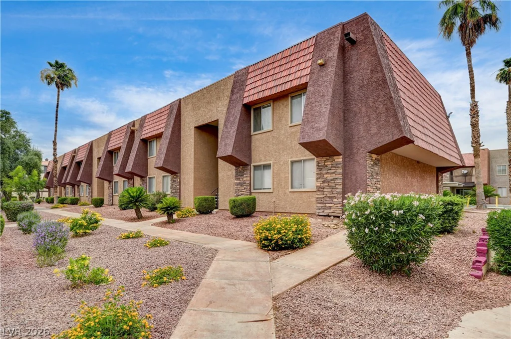 5404 River Glen, Las Vegas, NV 89103