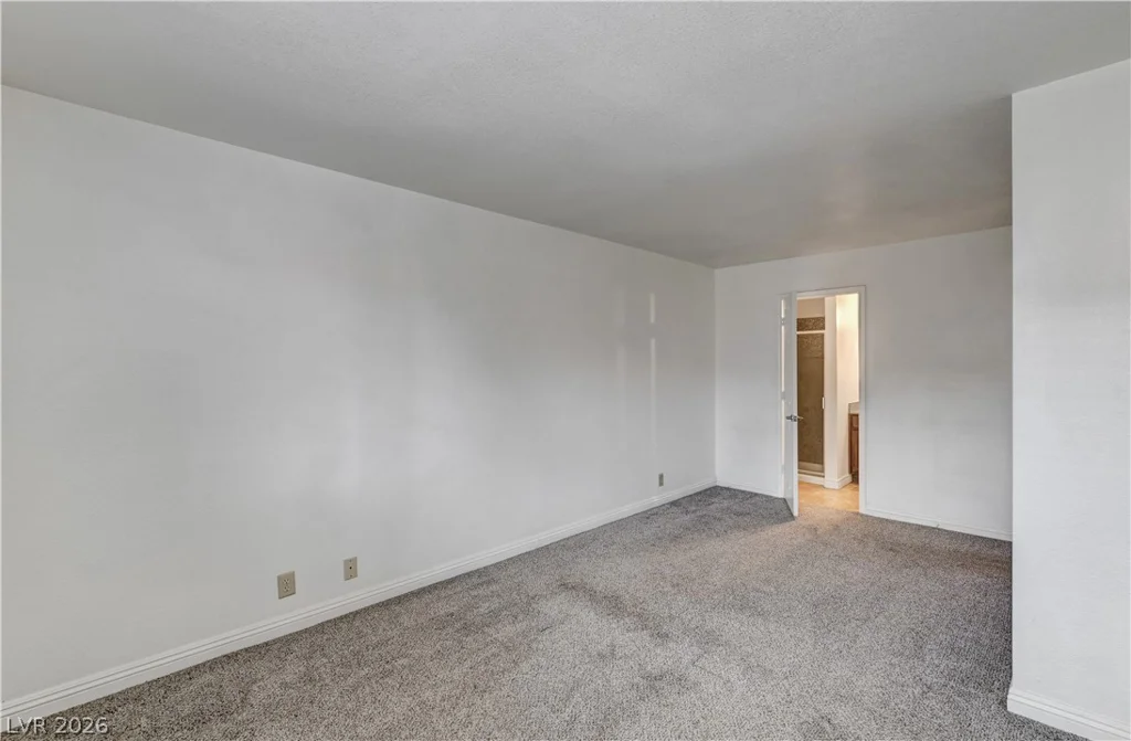 5404 River Glen, Las Vegas, NV 89103