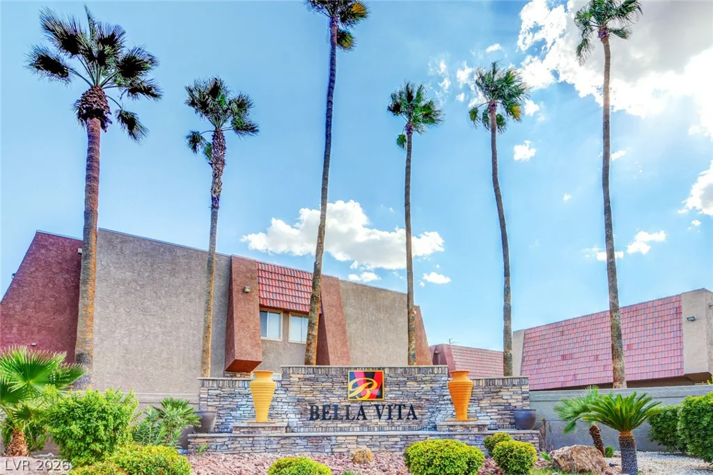5404 River Glen, Las Vegas, NV 89103