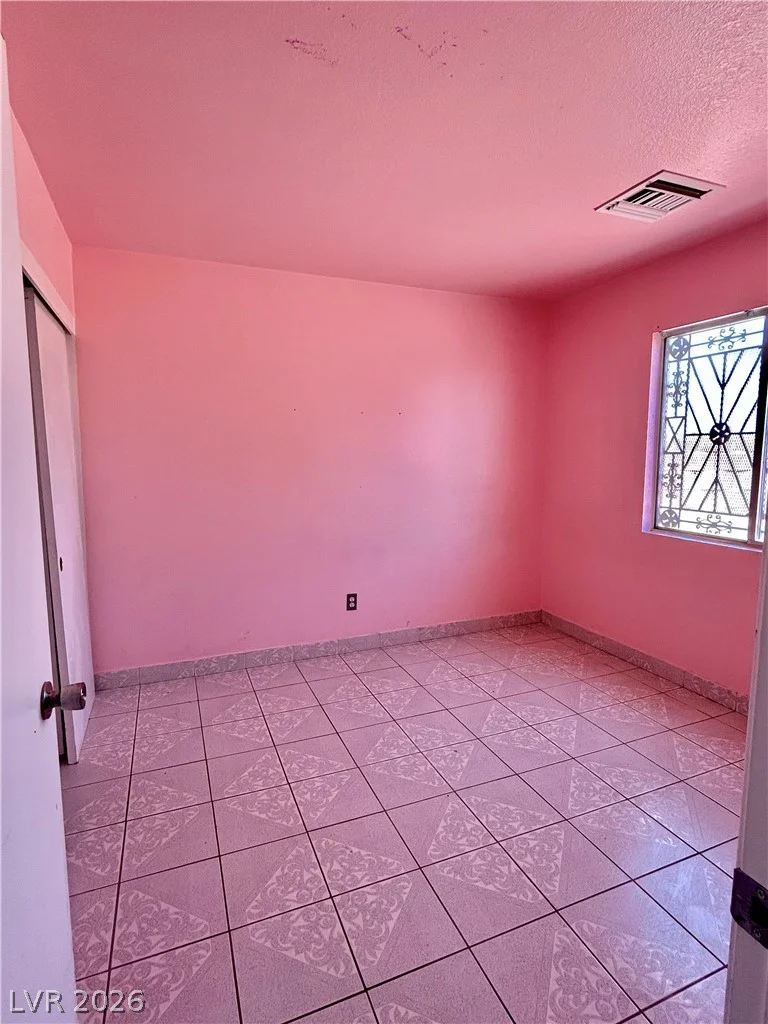 1918 King Hill, Las Vegas, NV 89106