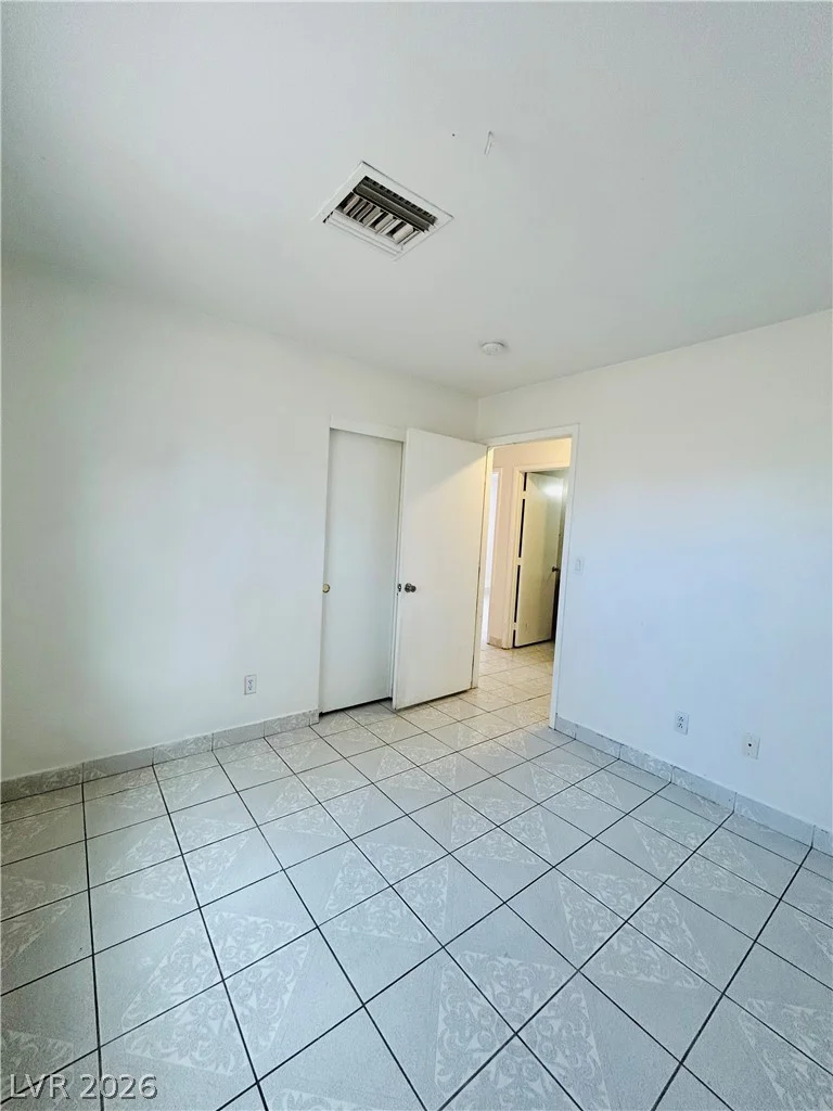 1918 King Hill, Las Vegas, NV 89106