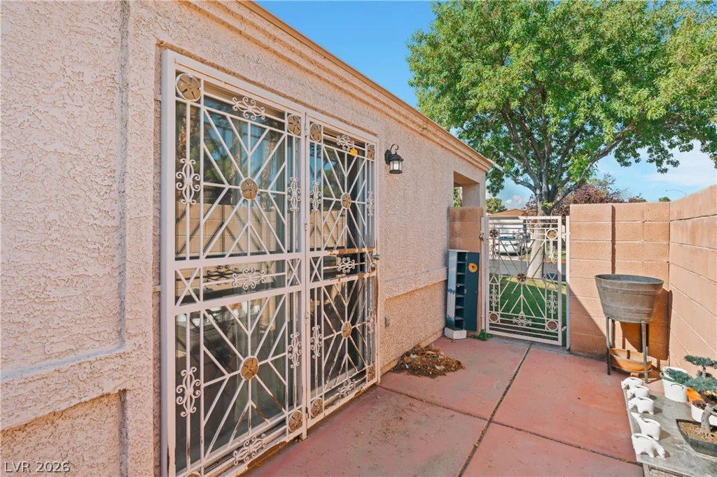 1918 King Hill, Las Vegas, NV 89106