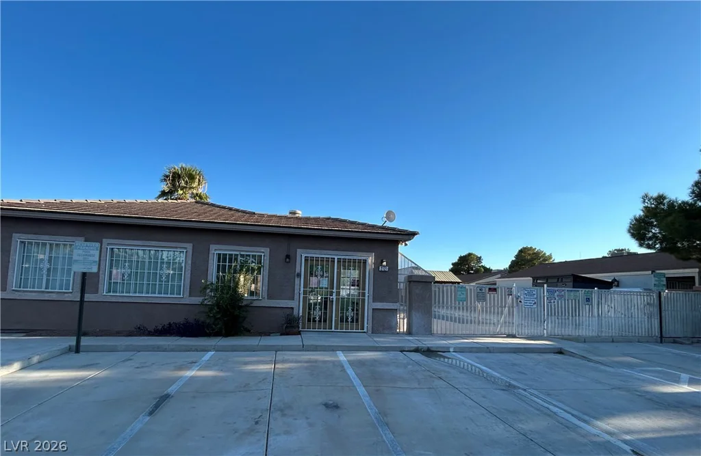 1918 King Hill, Las Vegas, NV 89106