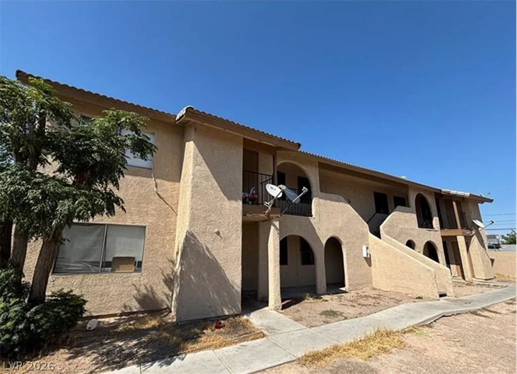 2205 Jones, Las Vegas, NV 89108