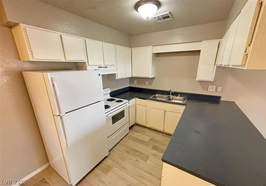 2205 Jones, Las Vegas, NV 89108