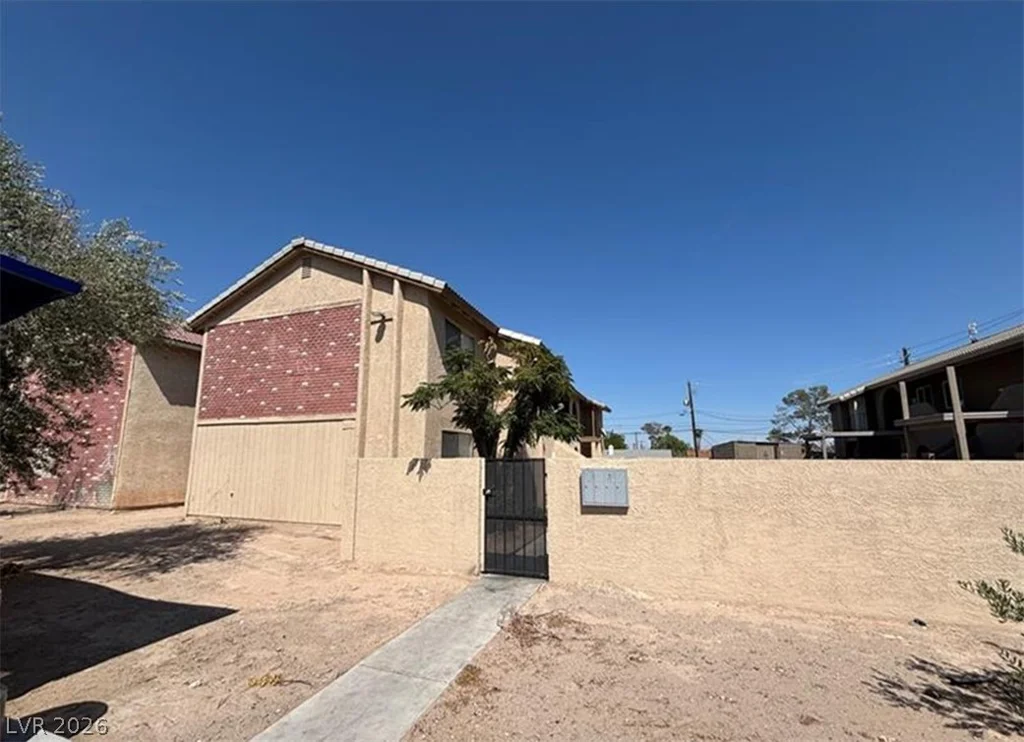 2205 Jones, Las Vegas, NV 89108