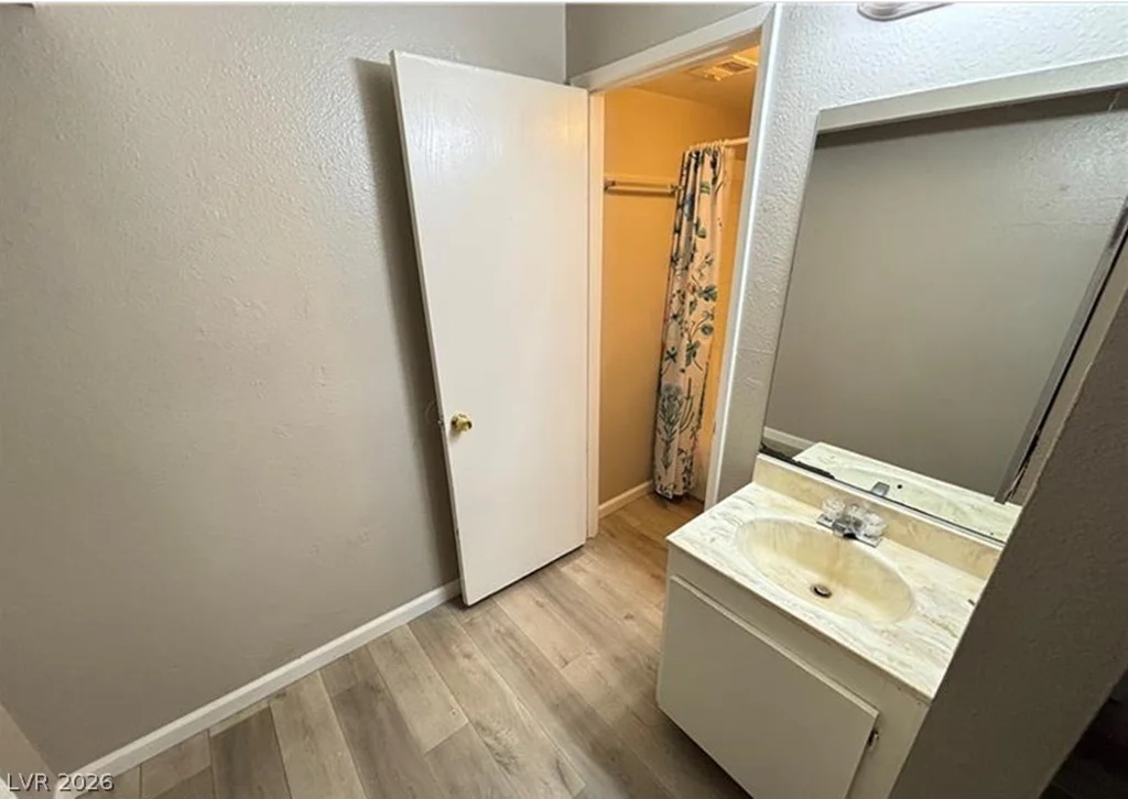 2205 Jones, Las Vegas, NV 89108