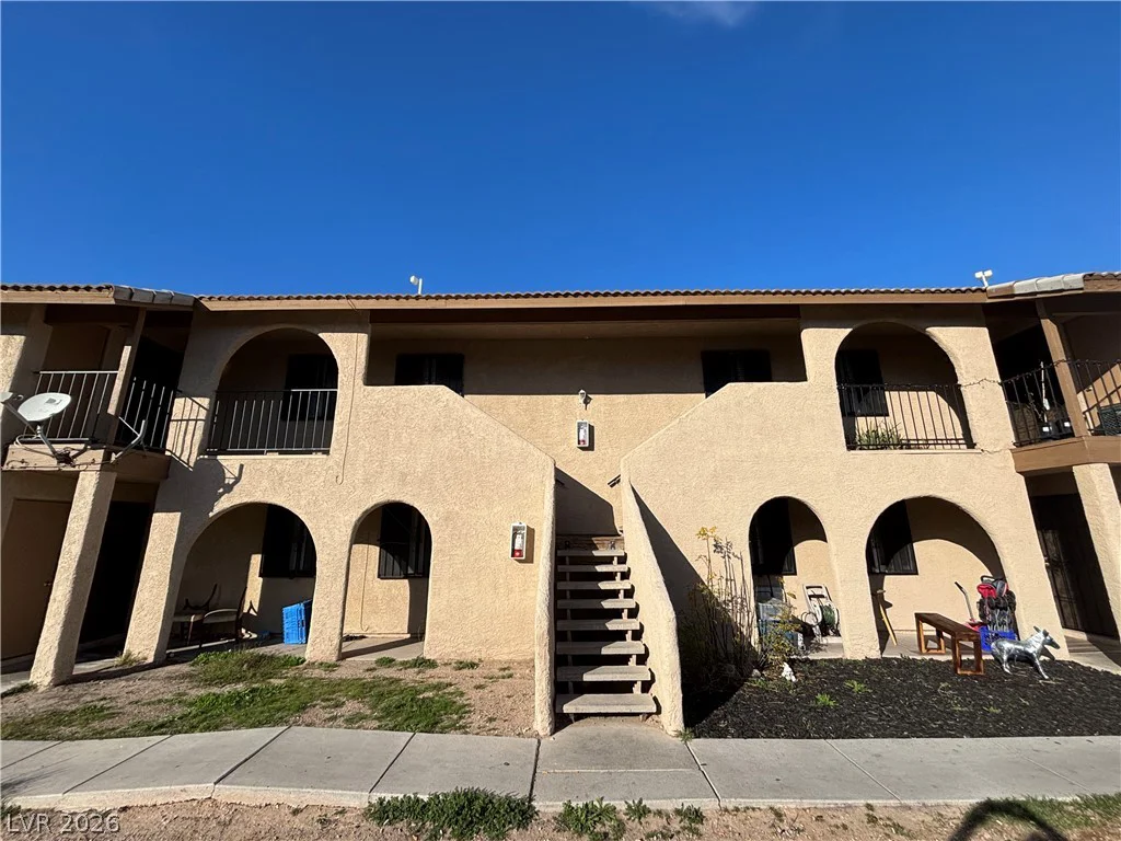 2205 Jones, Las Vegas, NV 89108
