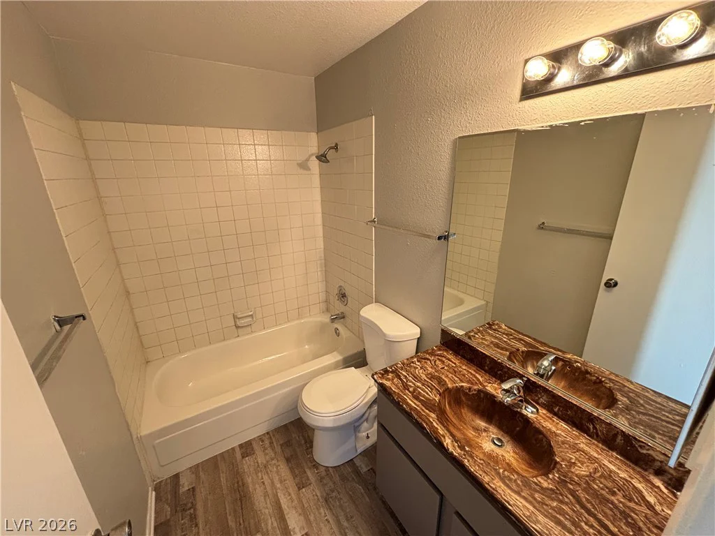 2205 Jones, Las Vegas, NV 89108