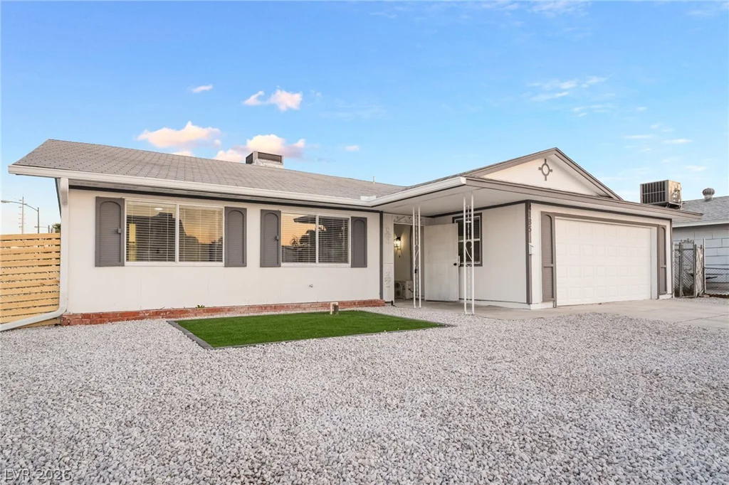 4185 Vancouver, Las Vegas, NV 89121