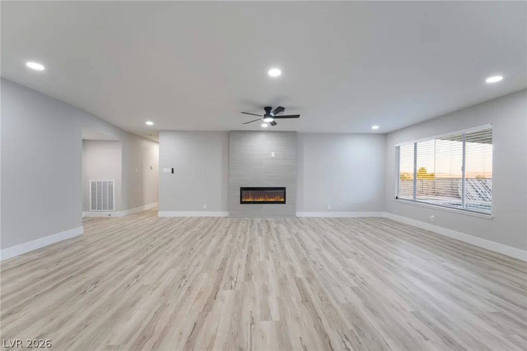 4185 Vancouver, Las Vegas, NV 89121