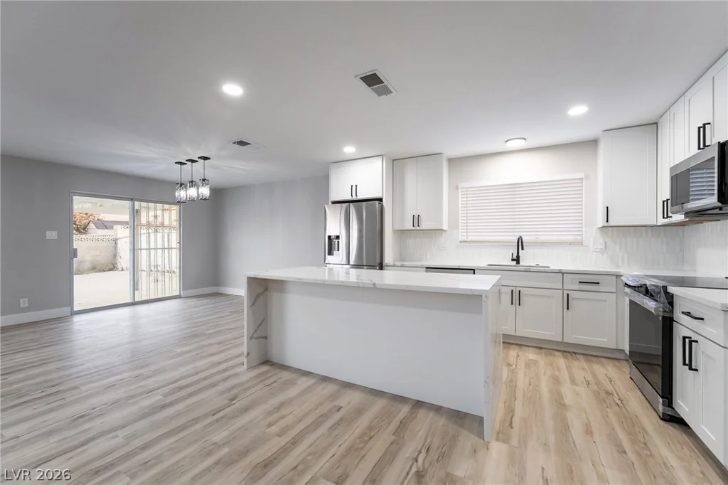 4185 Vancouver, Las Vegas, NV 89121