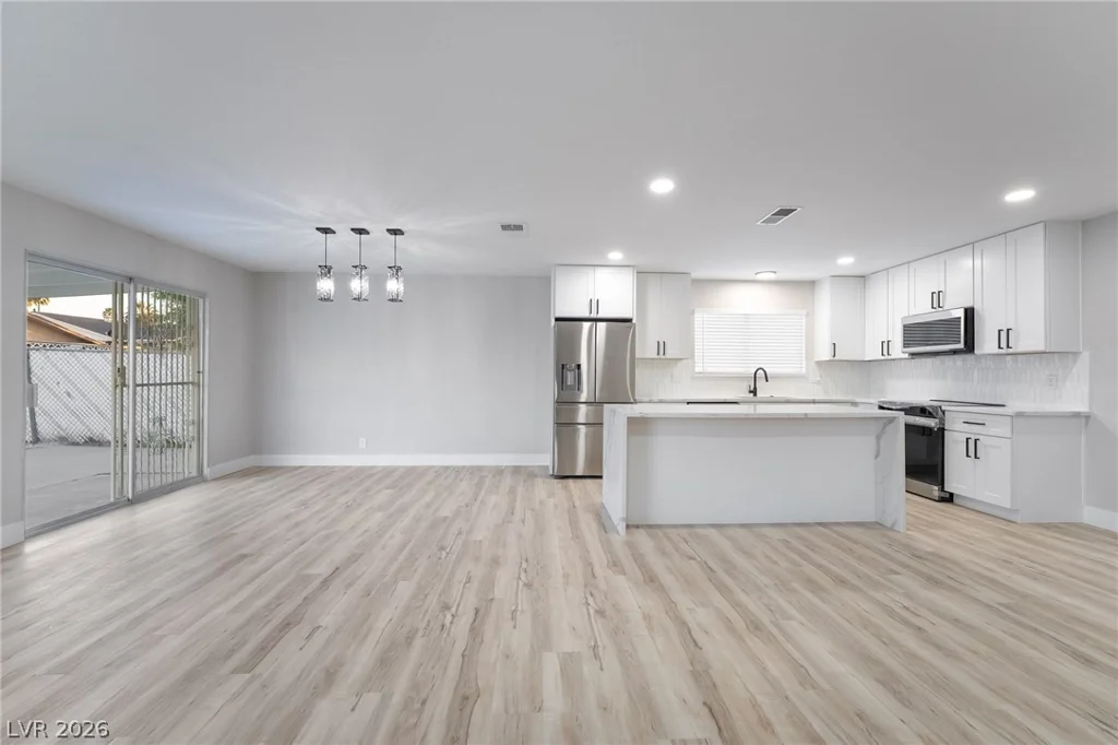 4185 Vancouver, Las Vegas, NV 89121