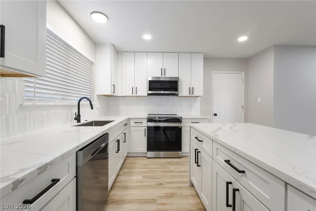 4185 Vancouver, Las Vegas, NV 89121