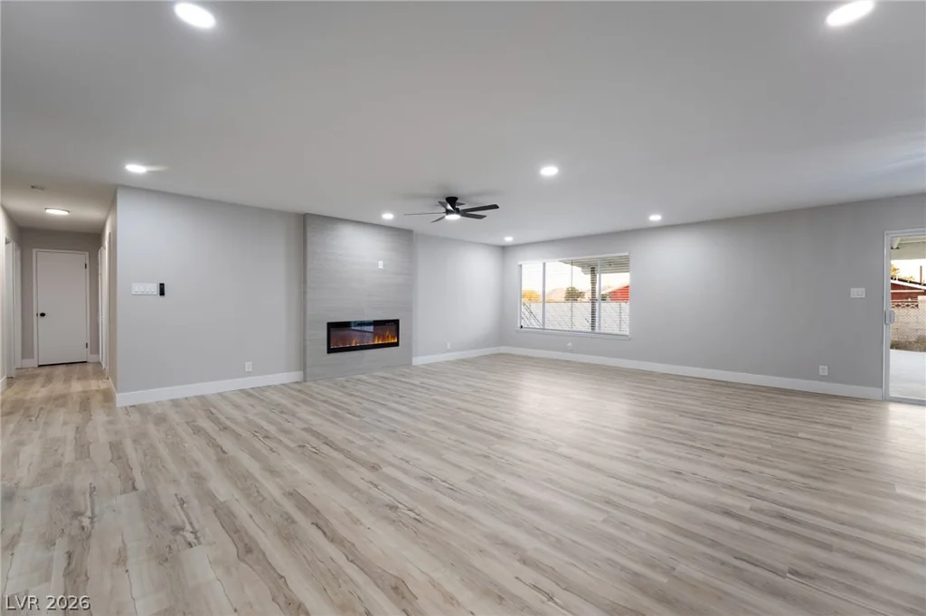 4185 Vancouver, Las Vegas, NV 89121