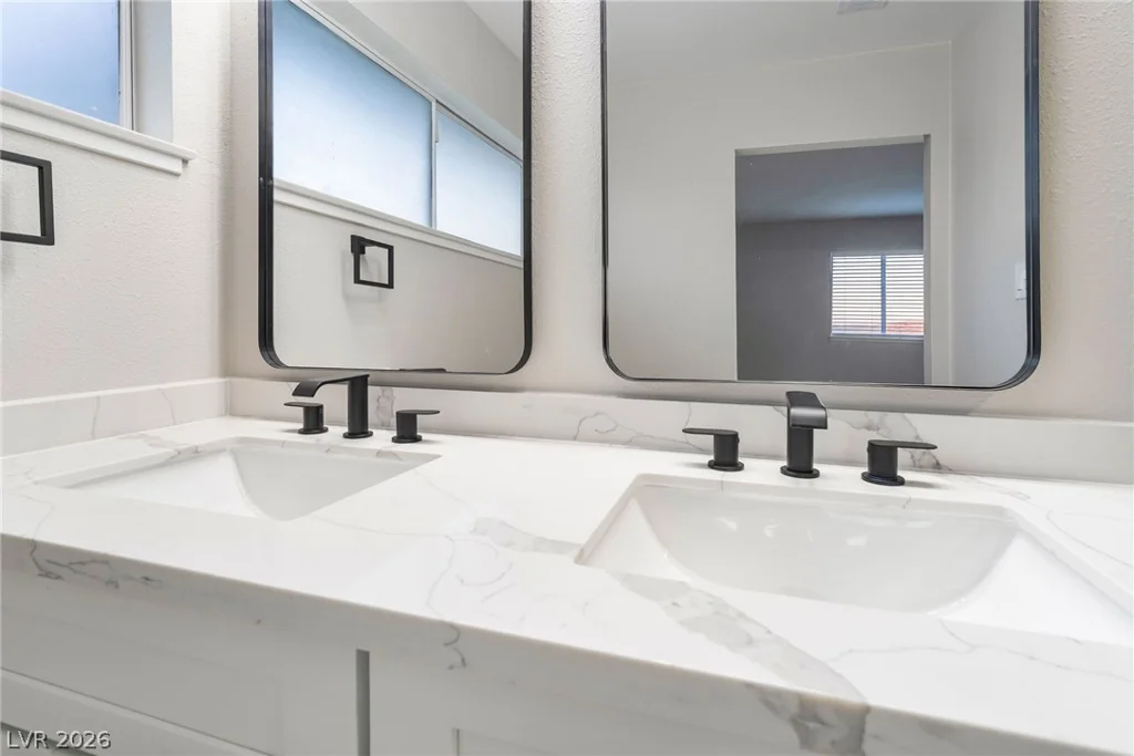 4185 Vancouver, Las Vegas, NV 89121
