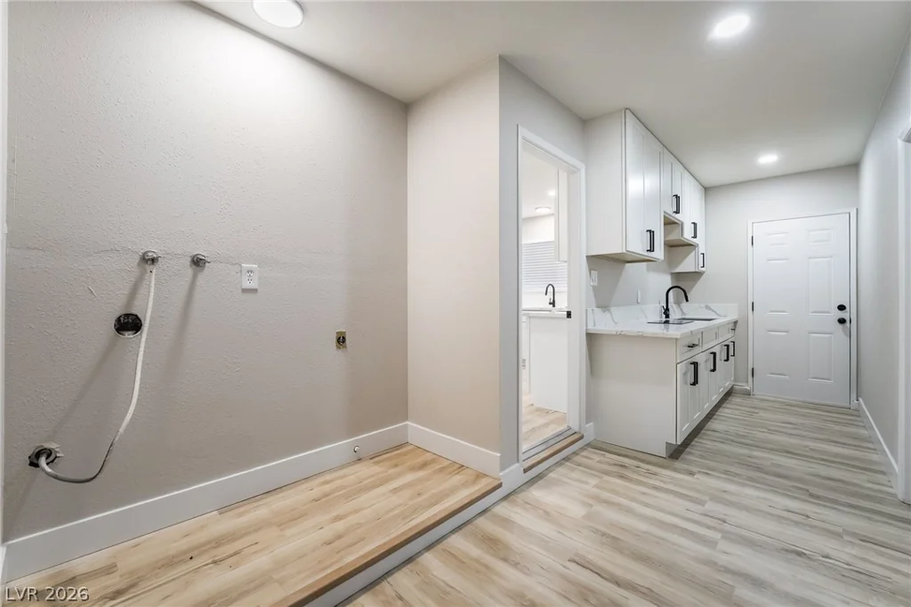 4185 Vancouver, Las Vegas, NV 89121