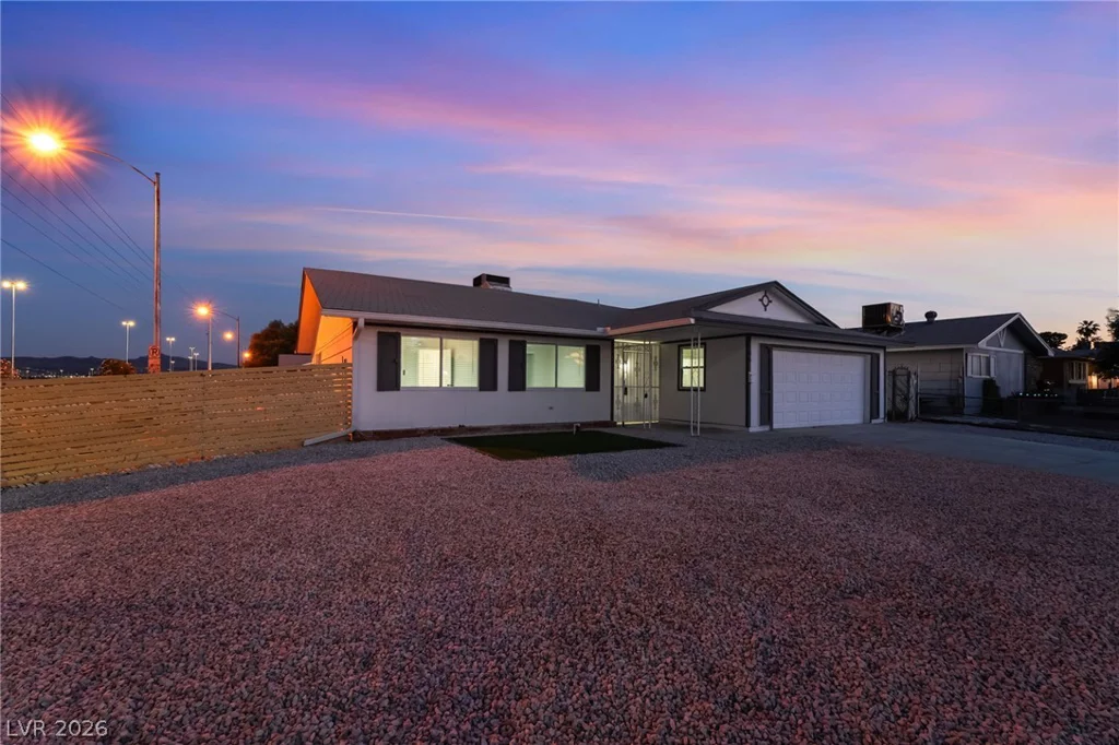 4185 Vancouver, Las Vegas, NV 89121