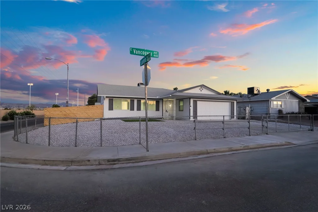 4185 Vancouver, Las Vegas, NV 89121