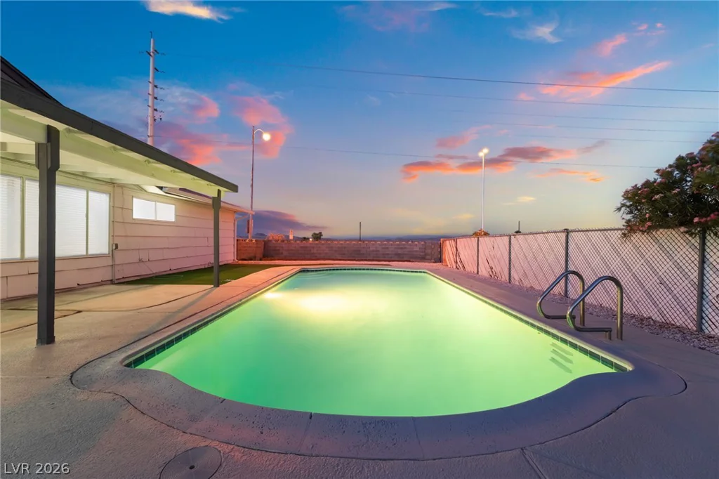 4185 Vancouver, Las Vegas, NV 89121