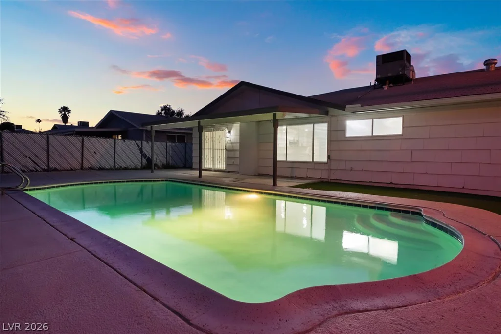 4185 Vancouver, Las Vegas, NV 89121
