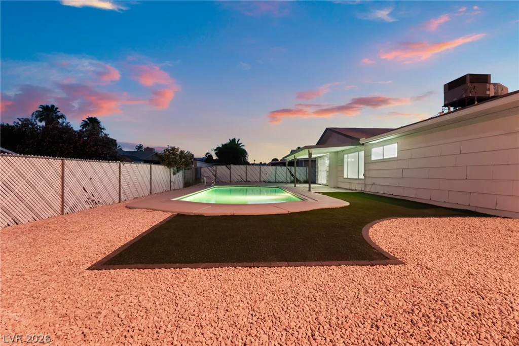 4185 Vancouver, Las Vegas, NV 89121