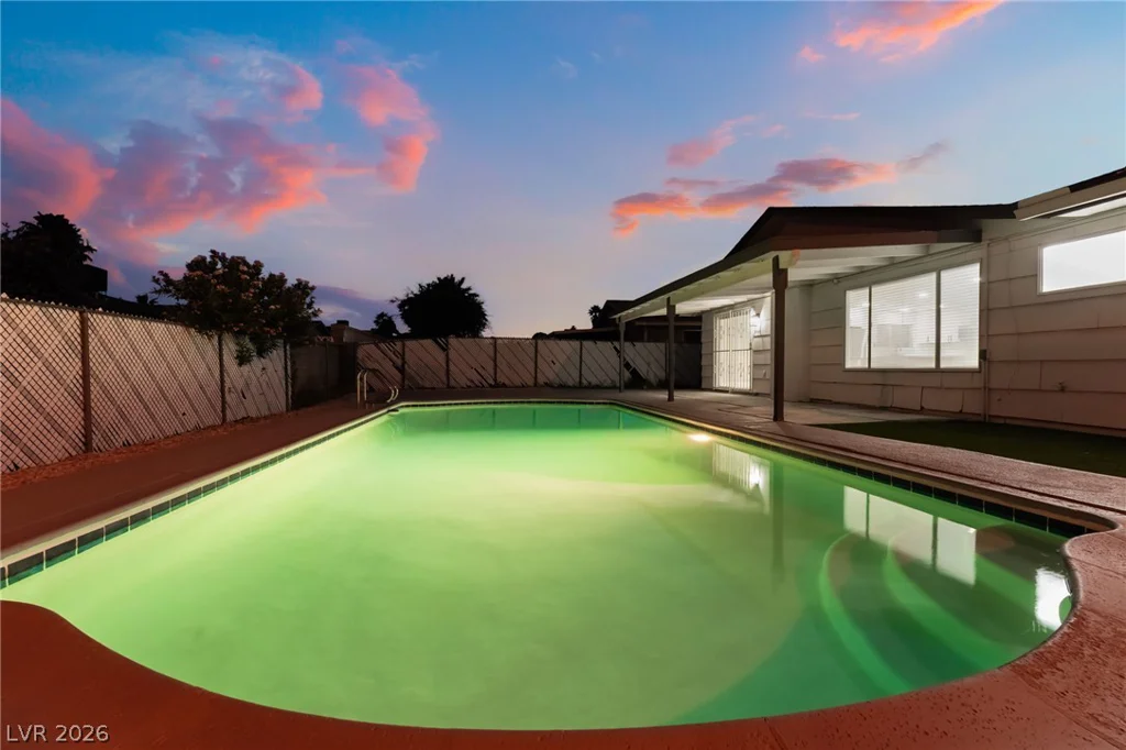 4185 Vancouver, Las Vegas, NV 89121
