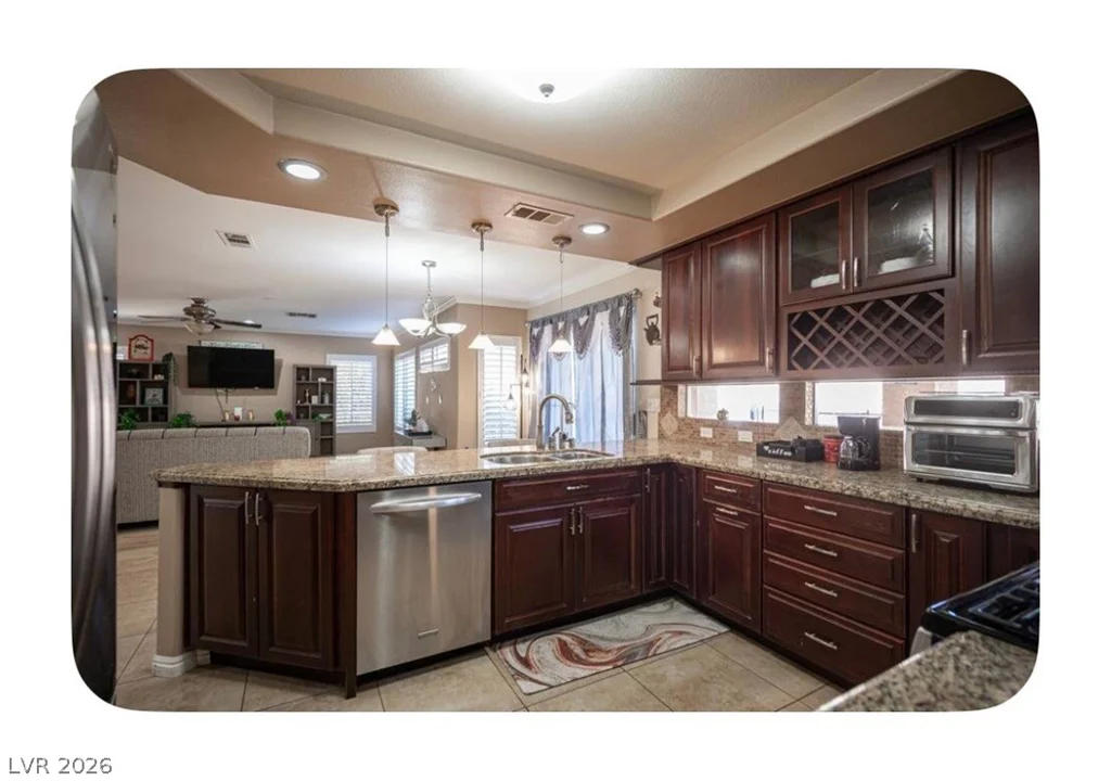 9594 Summer Cypress, Las Vegas, NV 89123