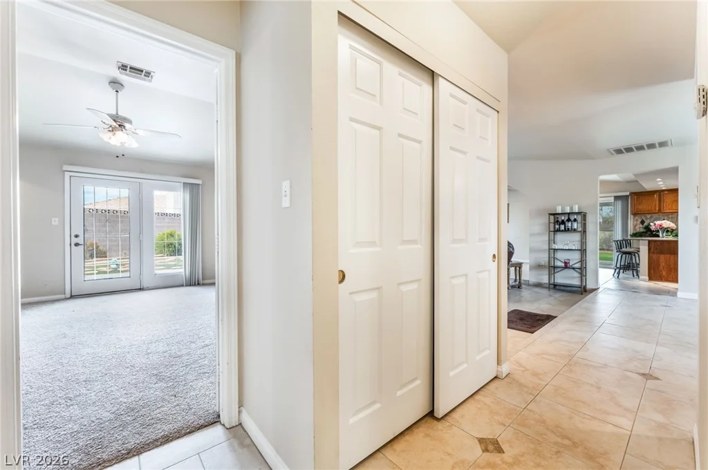 8320 Eddy Stone, Las Vegas, NV 89117