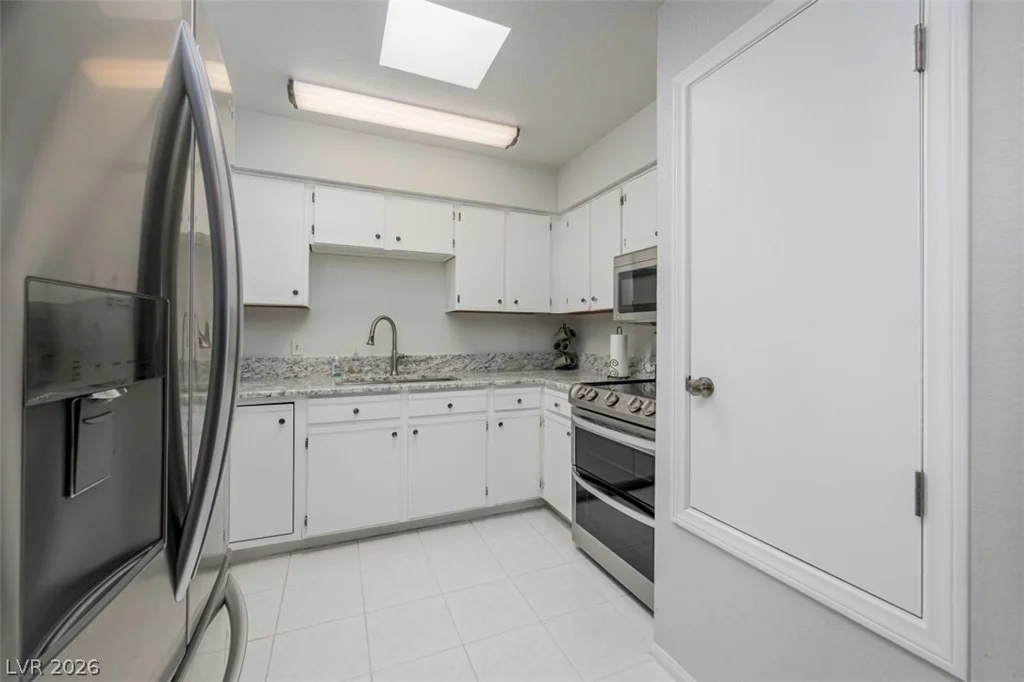 1944 Las Palmas, Laughlin, NV 89029