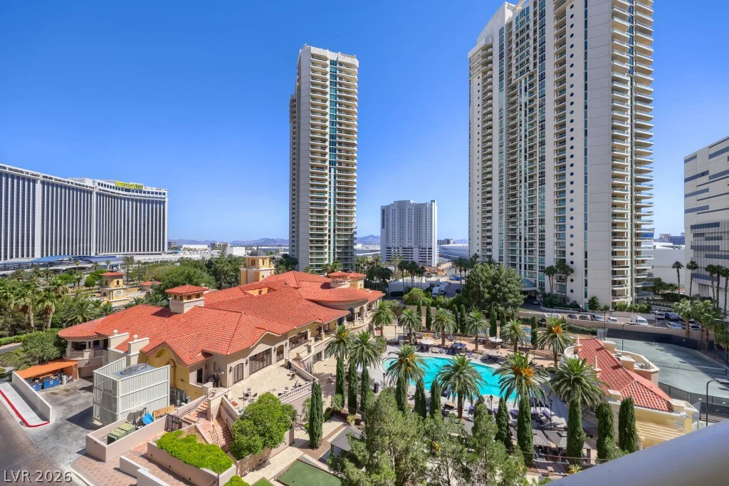2747 Paradise, Las Vegas, NV 89109
