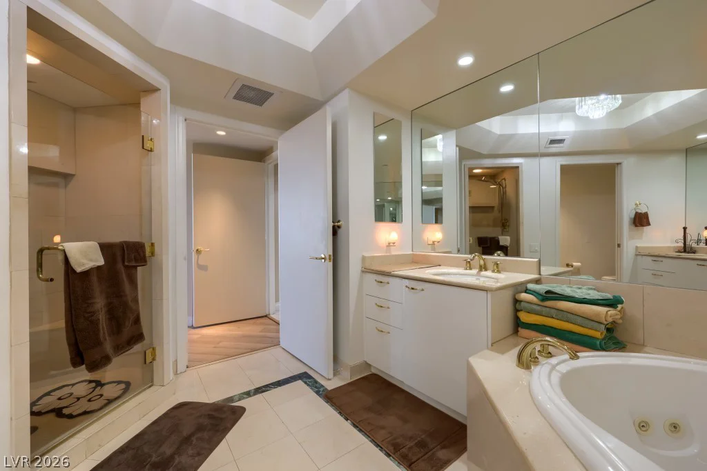 2747 Paradise, Las Vegas, NV 89109