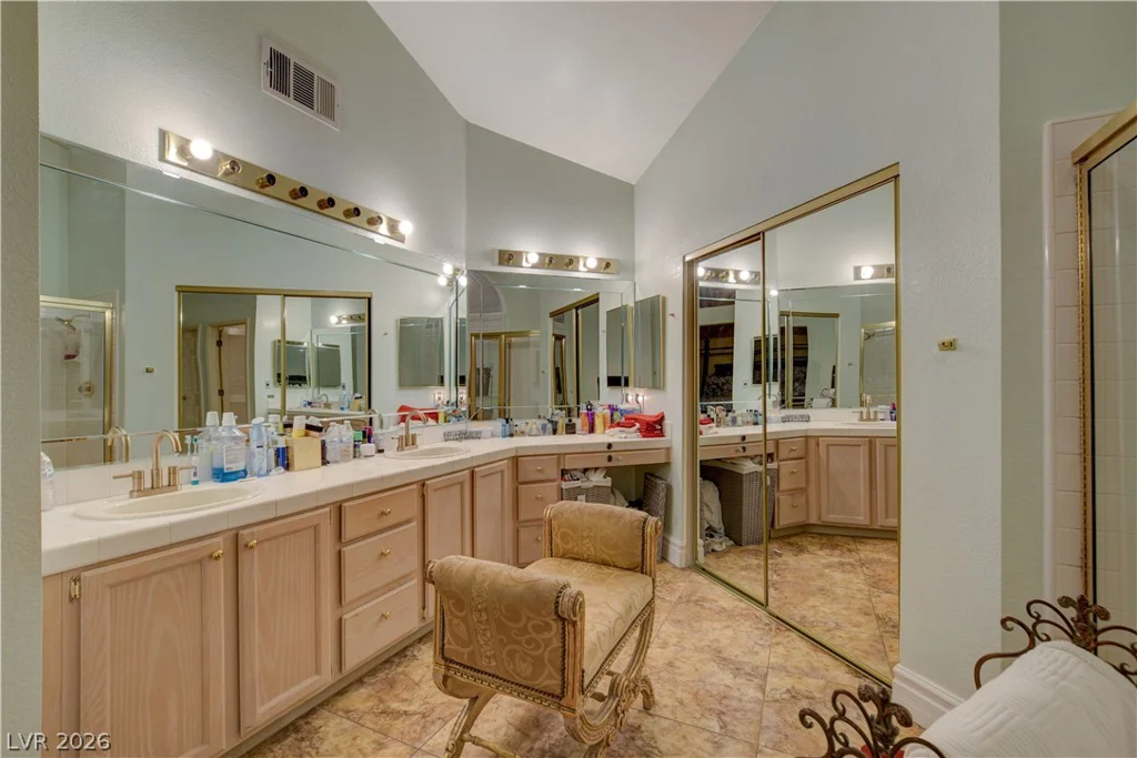 7613 Hackensack, Las Vegas, NV 89128