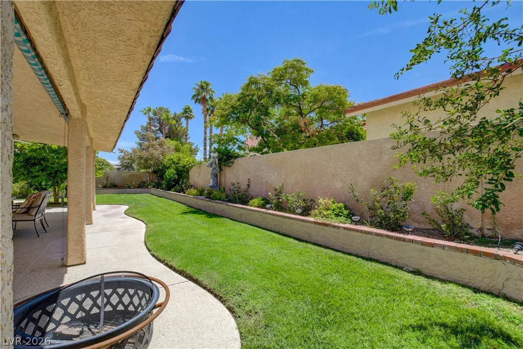 7613 Hackensack, Las Vegas, NV 89128