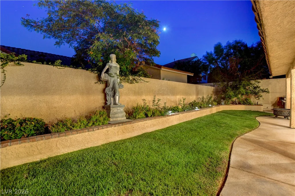 7613 Hackensack, Las Vegas, NV 89128