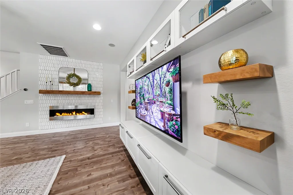10432 Doman, Las Vegas, NV 89166