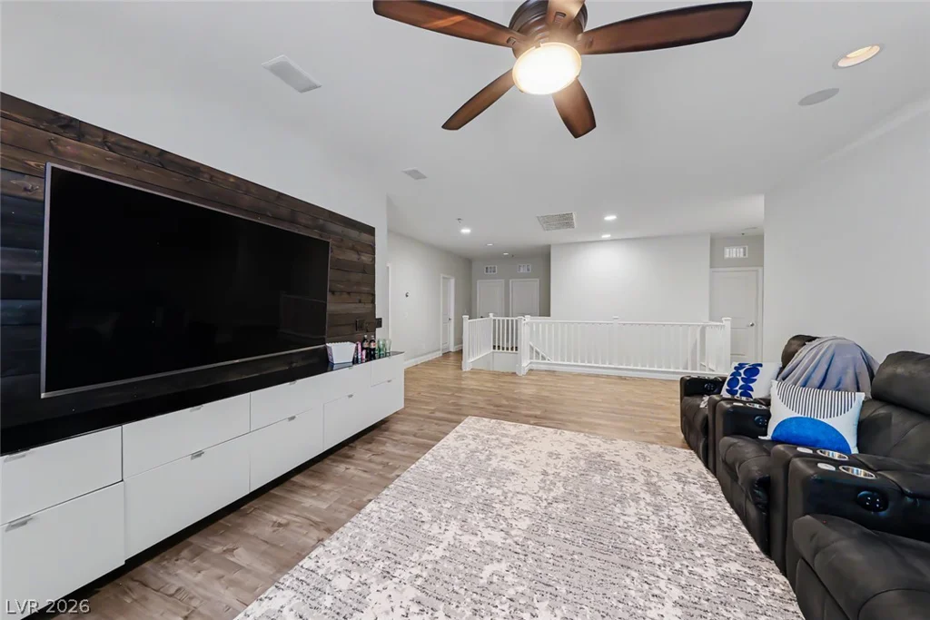 10432 Doman, Las Vegas, NV 89166