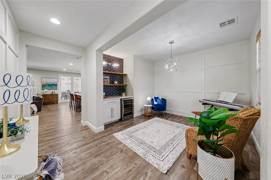 10432 Doman, Las Vegas, NV 89166