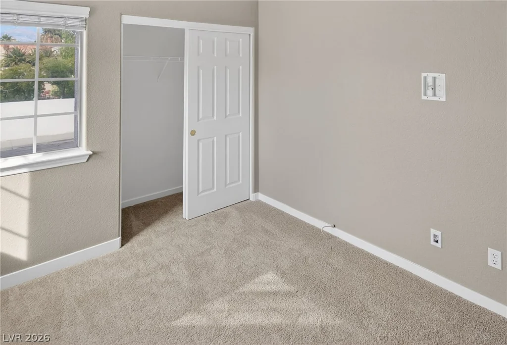 1840 Shirewick, Las Vegas, NV 89117