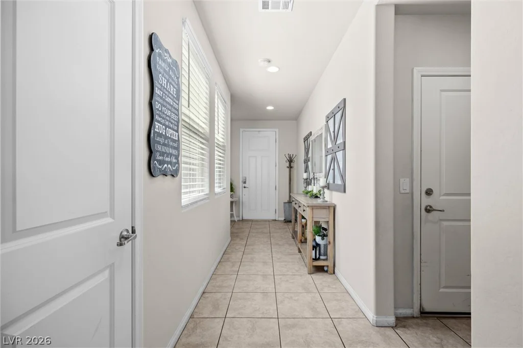 9634 Shadow Cliff, Las Vegas, NV 89166