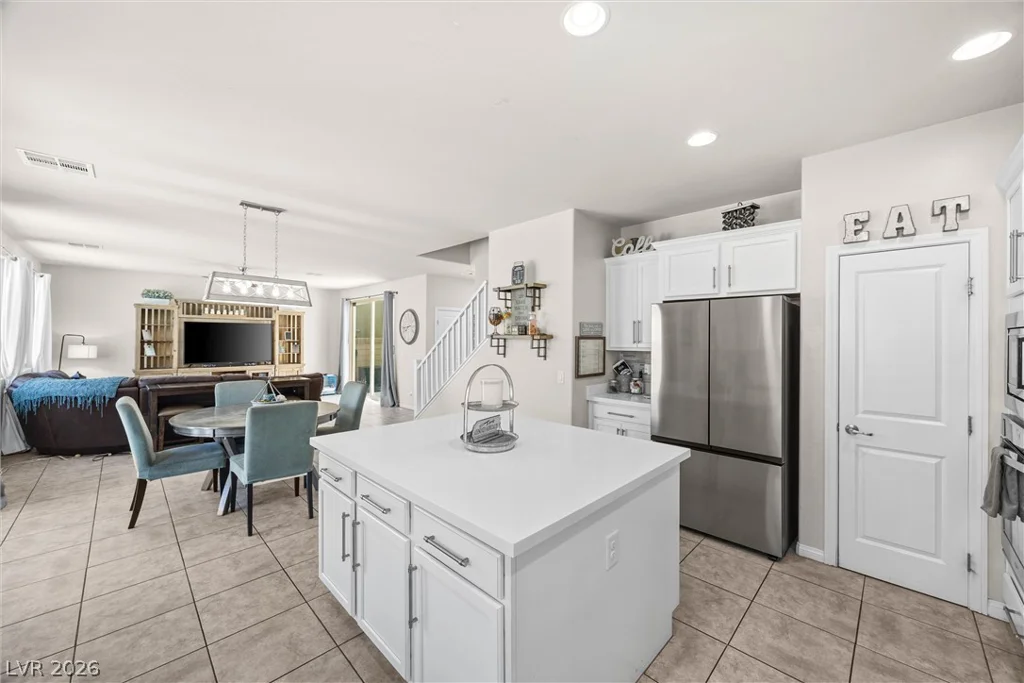 9634 Shadow Cliff, Las Vegas, NV 89166