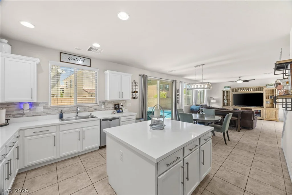 9634 Shadow Cliff, Las Vegas, NV 89166